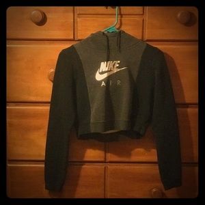 Cropped Nike Sweatshirt with Hood